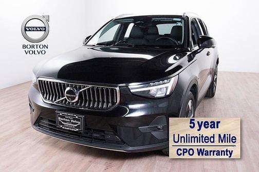 2025 Volvo XC40 Plus