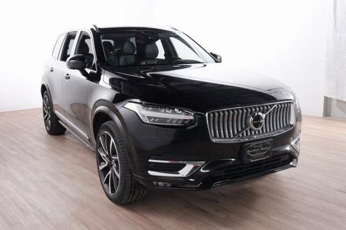 2024 Volvo XC90 B6 Plus Bright Theme