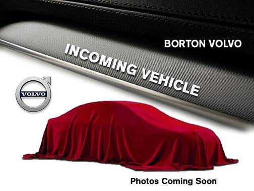 Silver Dawn 2023 Volvo XC90 Ultimate
