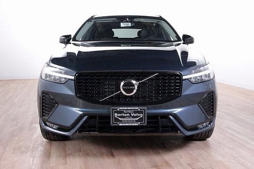2025 Volvo XC60 Core