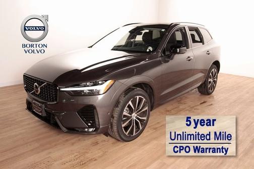 2024 Volvo XC60 B5 Plus Dark Theme