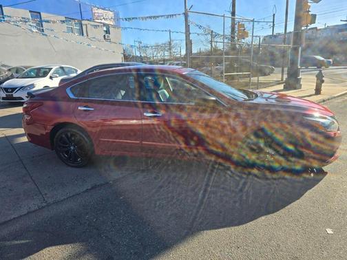 2017 Nissan Altima 2.5 SR