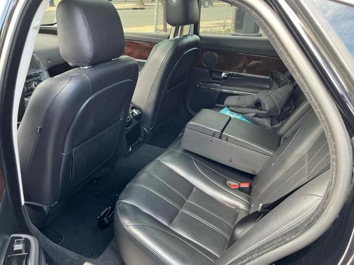 Ebony 2012 Jaguar XJ Base
