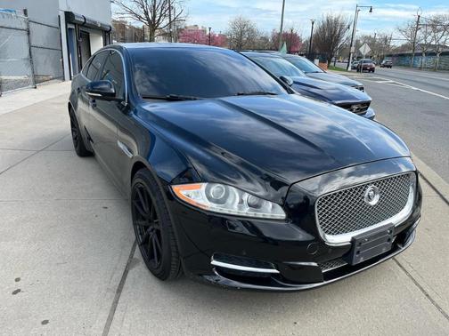 Ebony 2012 Jaguar XJ Base