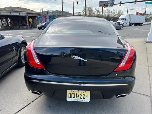 Ebony 2012 Jaguar XJ Base