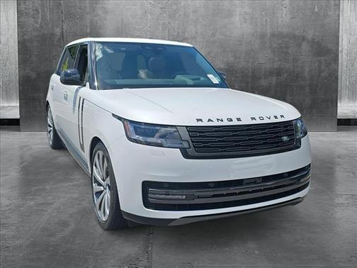 2025 Land Rover Range Rover P400 SE 7 Seat