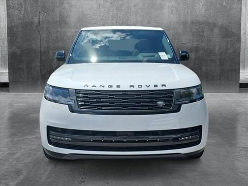 2025 Land Rover Range Rover P400 SE 7 Seat