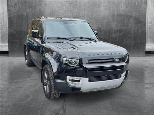 2025 Land Rover Defender 110 P400 S