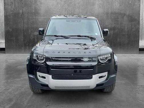 2025 Land Rover Defender 110 P400 S