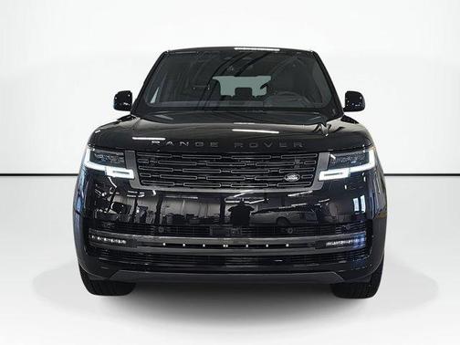 2026 Land Rover Range Rover P530 SE