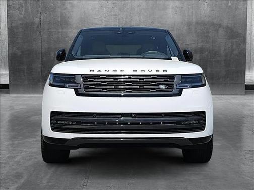 2025 Land Rover Range Rover P530 SE