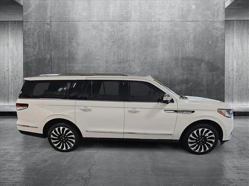 2024 Lincoln Navigator Black Label