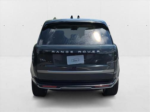 2025 Land Rover Range Rover P530 SE 7 Seat