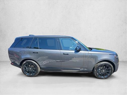 2025 Land Rover Range Rover P400 SE 7 Seat