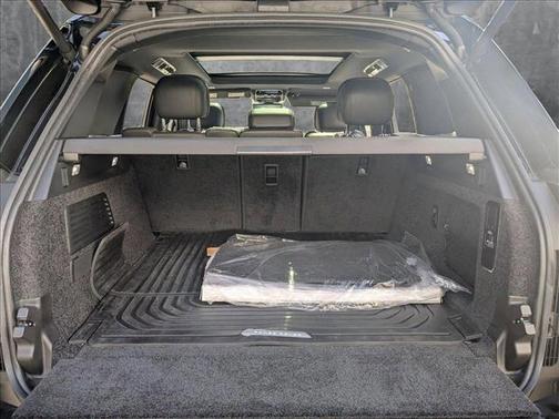 2025 Land Rover Range Rover P530 SE
