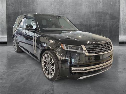 2025 Land Rover Range Rover P530 SE