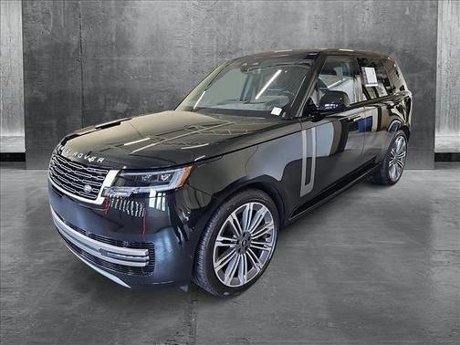 2025 Land Rover Range Rover P530 SE