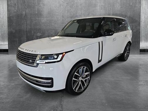 2025 Land Rover Range Rover P550e SE