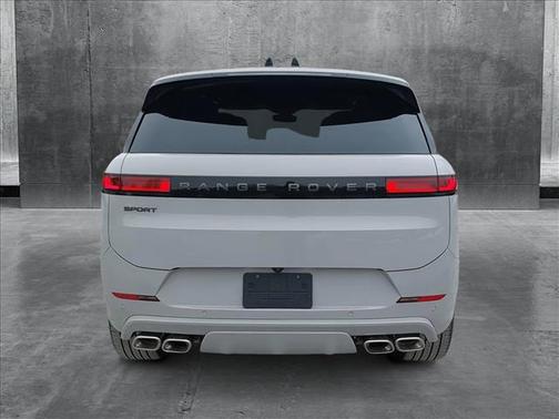 2025 Land Rover Range Rover Sport SE