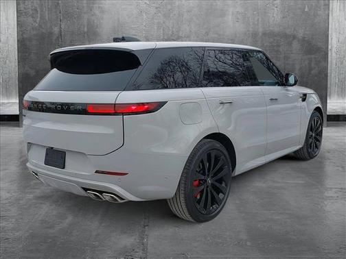 2025 Land Rover Range Rover Sport SE