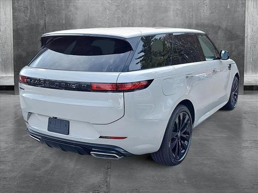2025 Land Rover Range Rover Sport SE