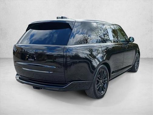 2023 Land Rover Range Rover P530 SE
