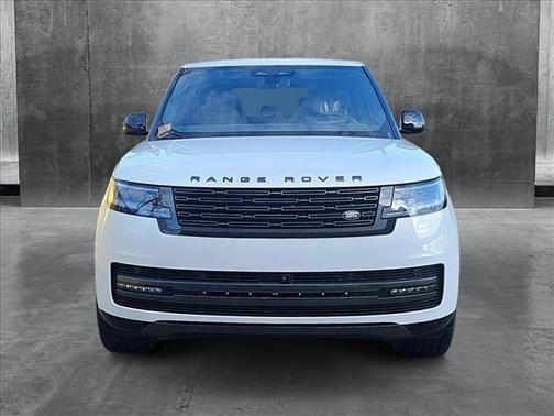 2025 Land Rover Range Rover P530 SE
