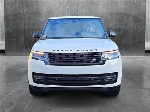 2025 Land Rover Range Rover P530 SE