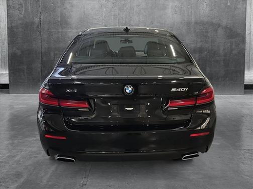2022 BMW 540 i xDrive