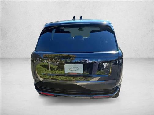 2025 Land Rover Range Rover P400 SE 7 Seat