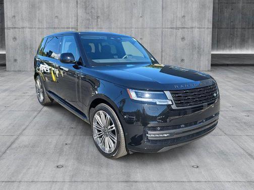 2025 Land Rover Range Rover P400 SE 7 Seat