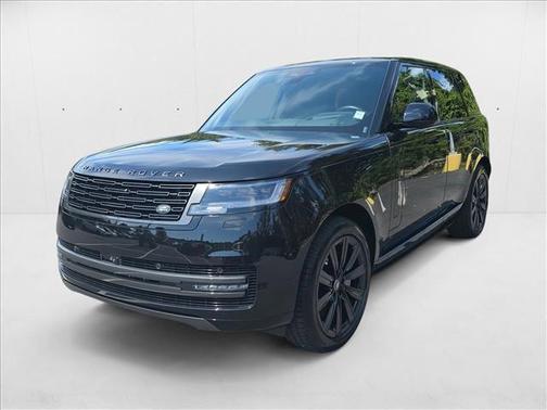 2025 Land Rover Range Rover P550e SE