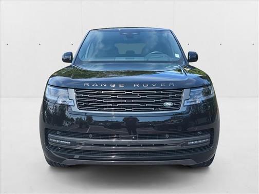 2025 Land Rover Range Rover P550e SE