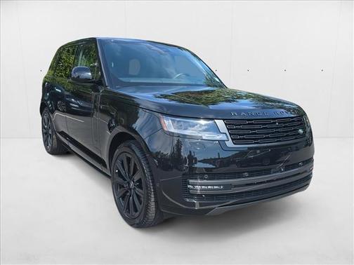 2025 Land Rover Range Rover P550e SE