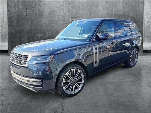 2025 Land Rover Range Rover P530 SE