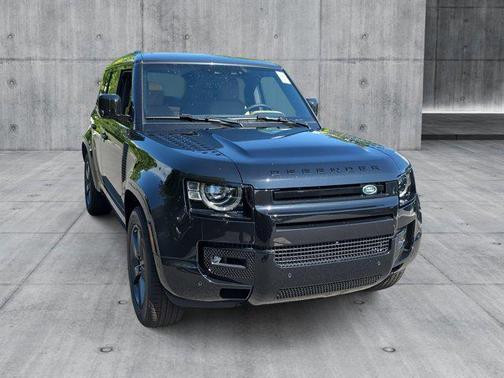 2025 Land Rover Defender 110 P400 X-Dynamic SE