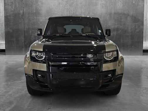 2025 Land Rover Defender 110 P400 X