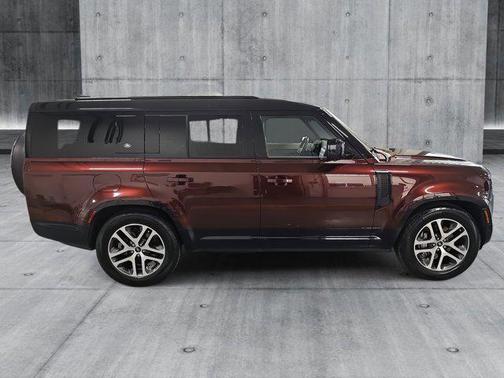 2023 Land Rover Defender 130 X-Dynamic SE