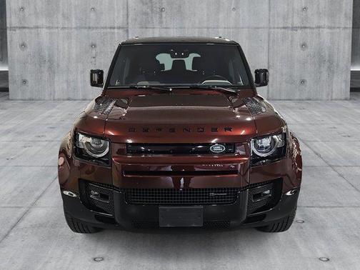 2023 Land Rover Defender 130 X-Dynamic SE