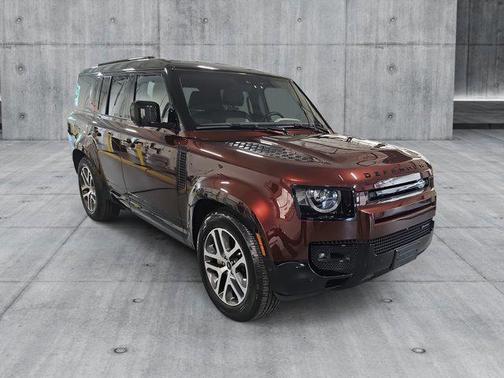 2023 Land Rover Defender 130 X-Dynamic SE