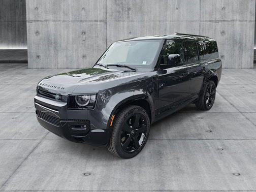 2025 Land Rover Defender 130 P400 X-Dynamic SE
