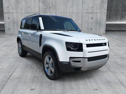 2025 Land Rover Defender 110 P400 S