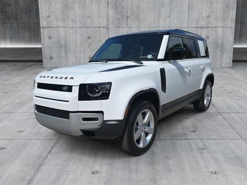 2025 Land Rover Defender 110 P400 S