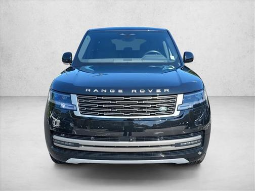 2025 Land Rover Range Rover P550e SE
