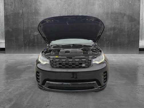 2024 Land Rover Discovery Dynamic SE