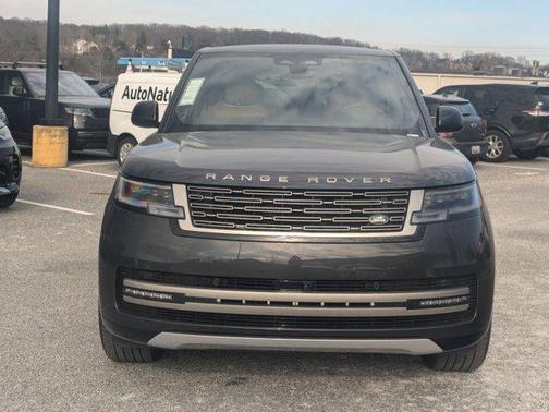 2025 Land Rover Range Rover P400 SE