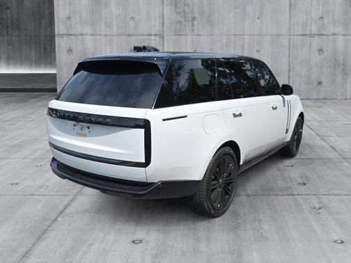 2024 Land Rover Range Rover P530 Autobiography