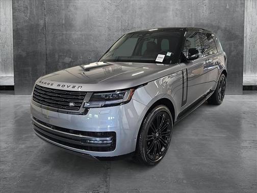 2025 Land Rover Range Rover P400 SE
