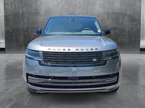 2025 Land Rover Range Rover P400 SE