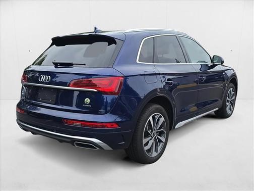 2022 Audi Q5 45 S line Premium Plus